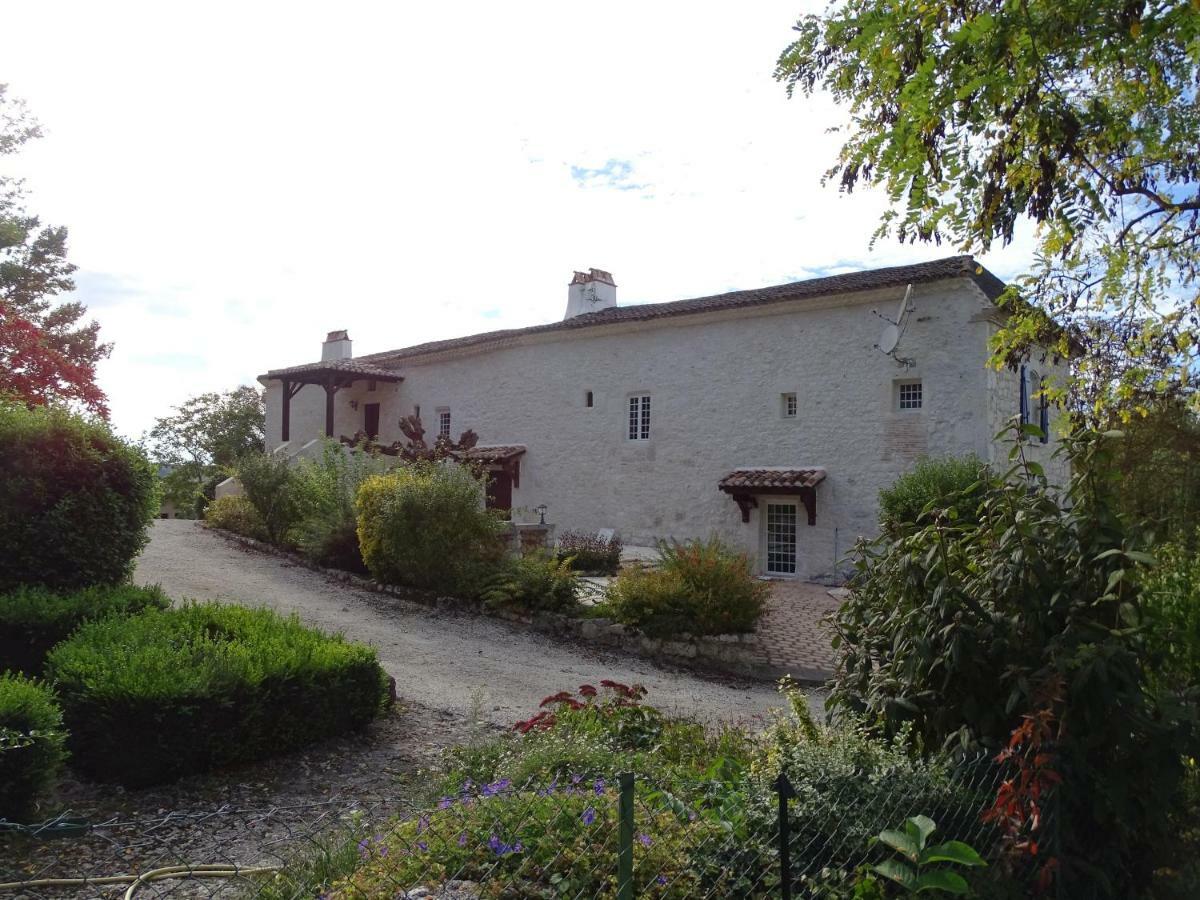 Апартаменты Bergerie Le Vieux Manoir Valeilles Экстерьер фото